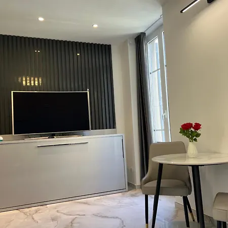 Апартаменты Grand Luxe *